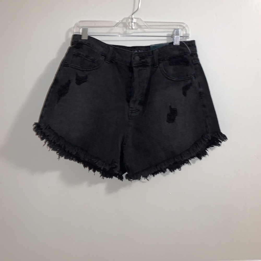 Wild Fable highRise frayed Black Jeans Short Size:12/32